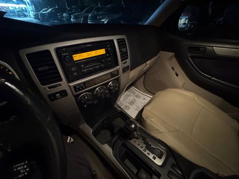 Used 2005 Toyota 4Runner Sport image 15