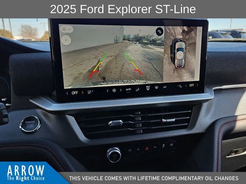 Used 2025 Ford Explorer ST-Line image 24