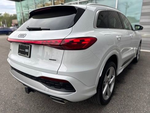 Certified 2025 Audi Q5 Premium w/ Premium Plus AWD/4WD image 5