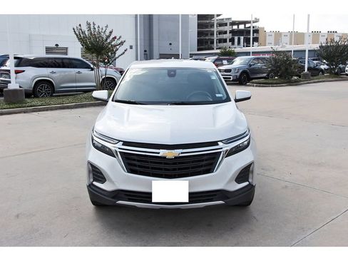 Used 2022 Chevrolet Equinox LT AWD/4WD image 2