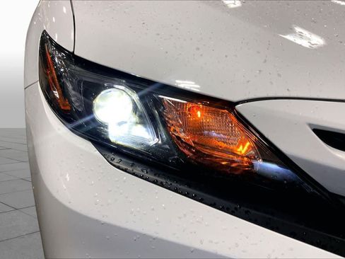 Used 2023 Toyota Camry SE AWD/4WD image 28