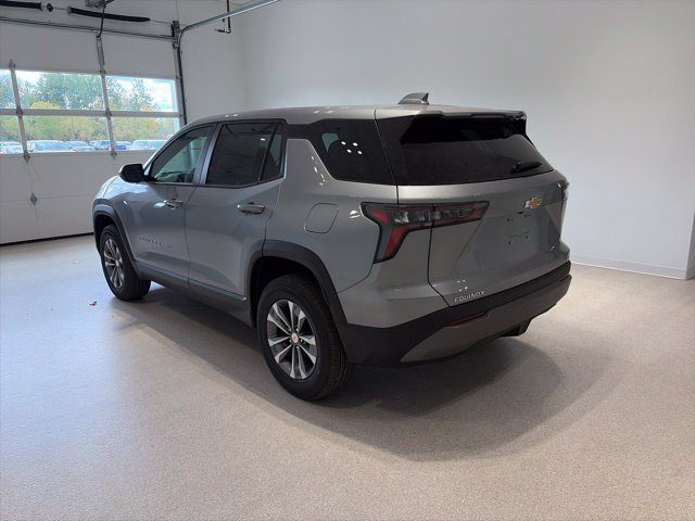 New 2027 Chevrolet Equinox LT w/ Convenience Package II FWD image 4