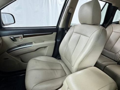 Used 2012 Hyundai Santa Fe Limited FWD image 13
