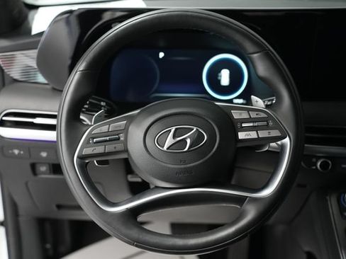 Used 2025 Hyundai Palisade Calligraphy AWD/4WD image 16