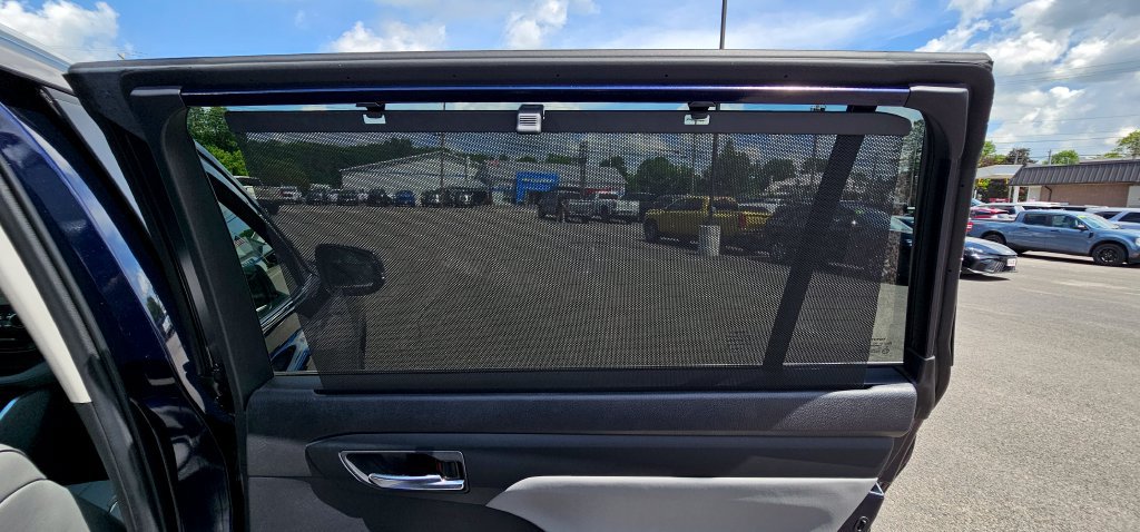 Used 2023 Toyota Highlander XLE AWD/4WD image 22