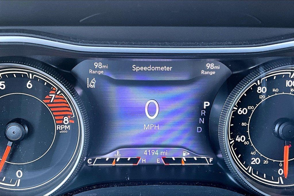 Used 2022 Jeep Cherokee Trailhawk w/ Comfort/Convenience Group AWD/4WD image 8