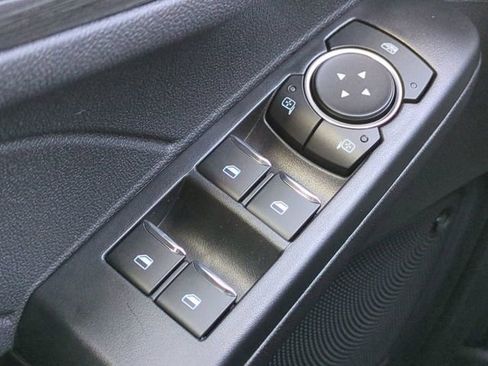 Used 2025 Ford Escape SE w/ PHEV Premium Package FWD image 24