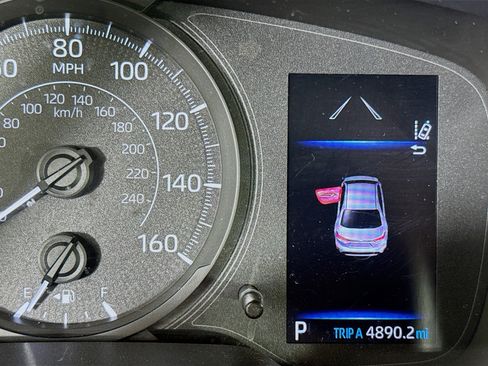 Used 2020 Toyota Corolla L image 15