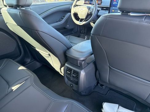 New 2025 Ford Mustang Mach-E Premium image 19