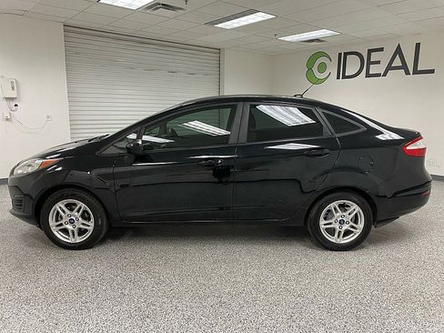 Used 2019 Ford Fiesta SE image 8