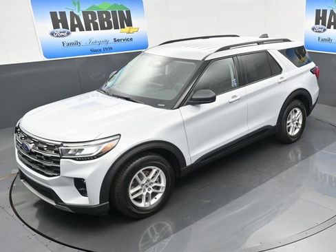 New 2026 Ford Explorer Active w/ Active Comfort Package image 24