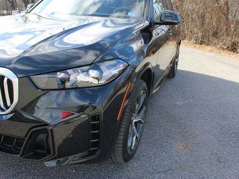 Used 2024 BMW X5 xDrive40i w/ M Sport Package image 40