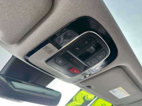 Used 2023 Hyundai Santa Fe Limited image 31