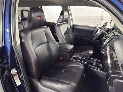 Used 2017 Toyota 4Runner TRD Off-Road Premium w/ Convenience Package AWD/4WD image 28