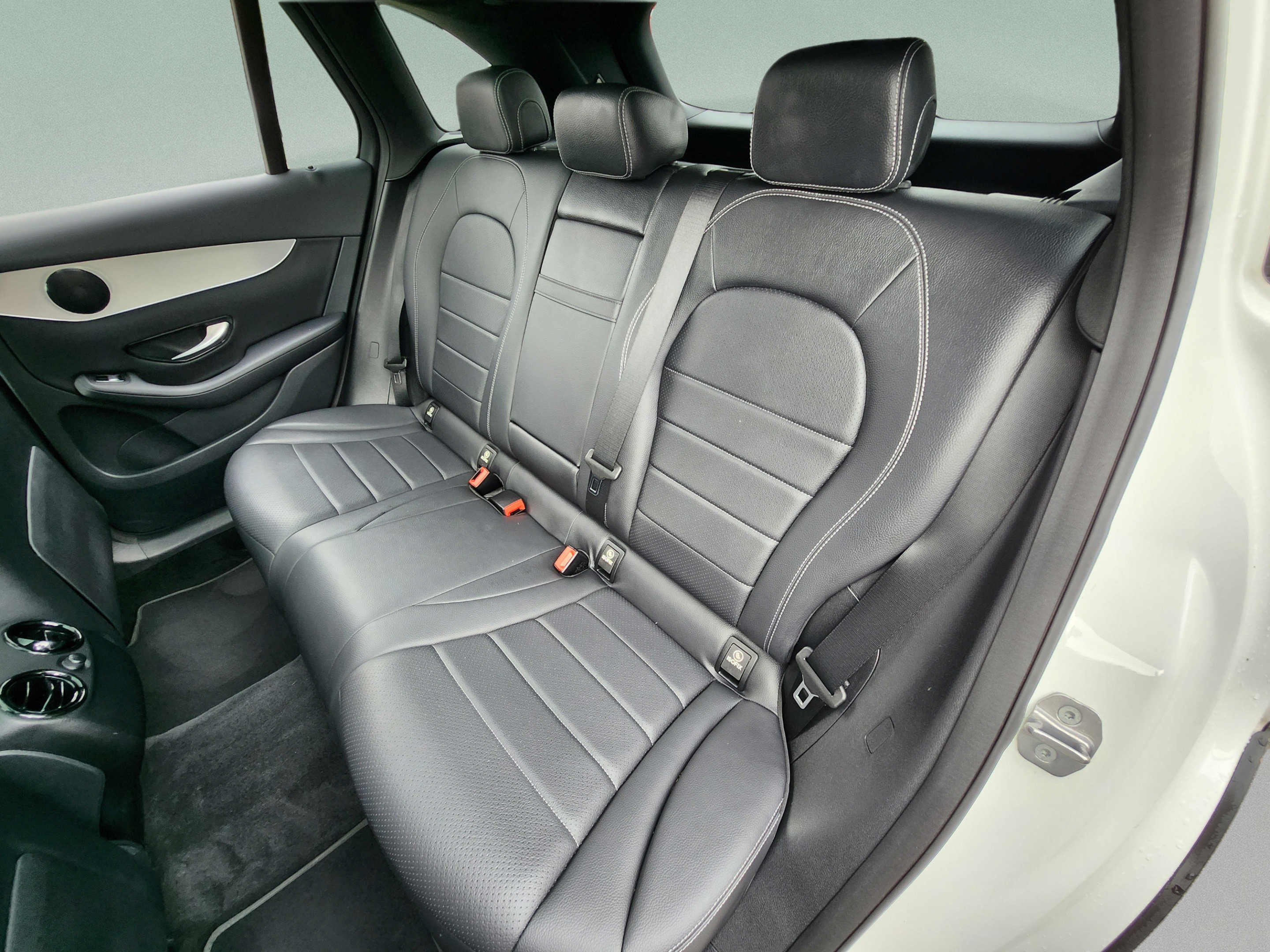 Used 2019 Mercedes-Benz GLC 300 image 23