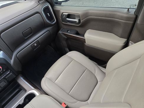 Used 2021 GMC Sierra 1500 SLT w/ SLT Convenience Package AWD/4WD image 15