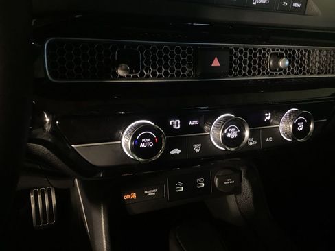 Used 2025 Honda Civic Sport image 14