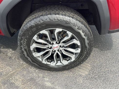 Used 2023 GMC Canyon Denali AWD/4WD image 37