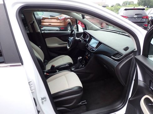 Used 2019 Buick Encore Preferred FWD image 9