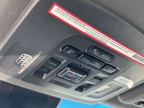 Certified 2022 Toyota Avalon Limited image 28