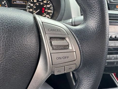 Used 2015 Nissan Altima 2.5 S w/ Power Driver Seat Package FWD image 18