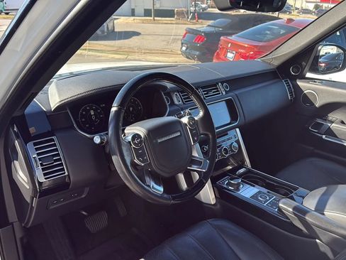Used 2017 Land Rover Range Rover HSE image 7