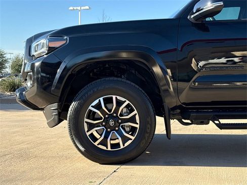 Used 2021 Toyota Tacoma TRD Sport image 5