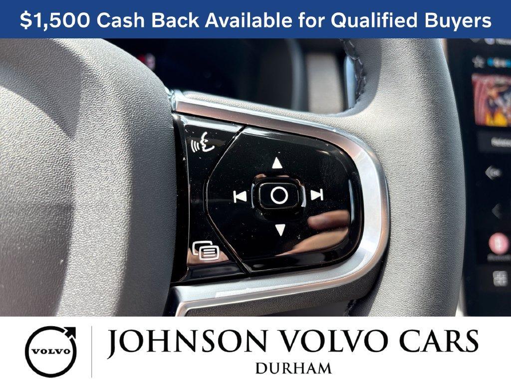 New 2026 Volvo XC90 T8 Plus w/ Protection Package Premier AWD/4WD image 18