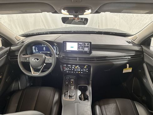 Certified 2026 INFINITI QX60 Luxe w/ Family Package AWD/4WD image 4