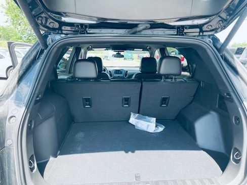 Used 2024 Chevrolet Equinox RS FWD image 23
