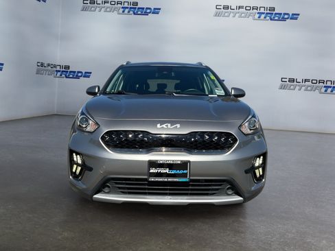 Used 2022 Kia Niro LXS FWD image 2
