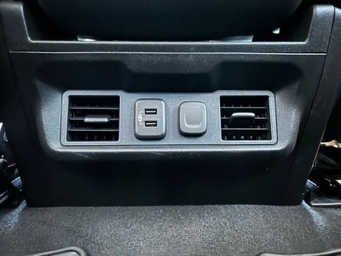 Used 2022 Chevrolet Silverado 1500 RST w/ Z71 Off-Road Package image 28