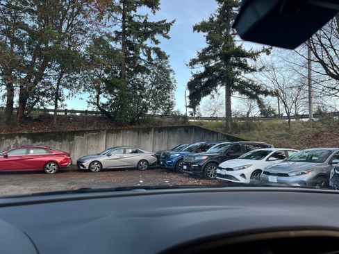 Used 2025 Kia Soul LX w/ LX Technology Package image 18