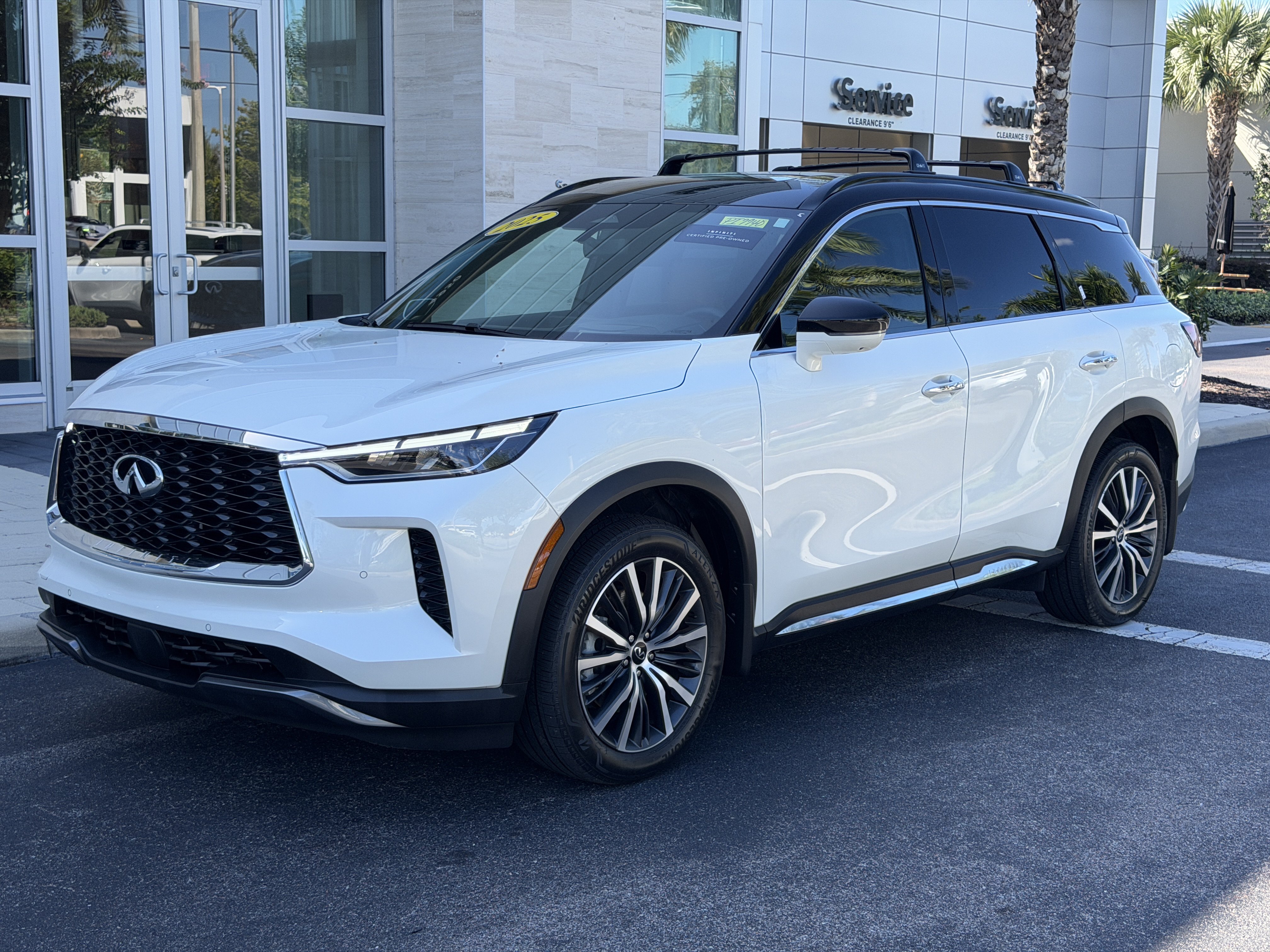 Certified 2025 INFINITI QX60 Autograph w/ Cargo Package AWD/4WD image 3