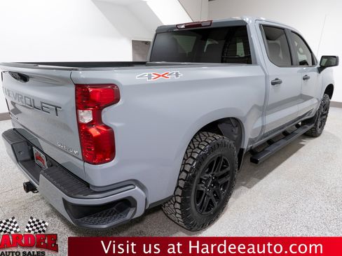 Used 2024 Chevrolet Silverado 1500 Custom image 5