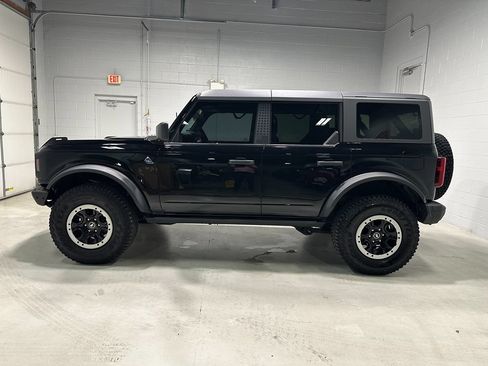 Used 2022 Ford Bronco Black Diamond w/ Sasquatch Package AWD/4WD image 18