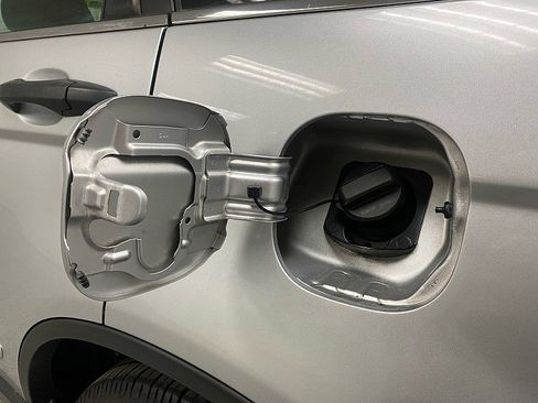 Used 2010 Honda CR-V LX image 13