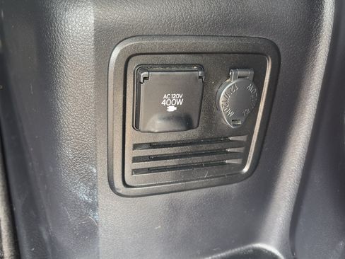 Used 2022 Toyota 4Runner Limited RWD image 7
