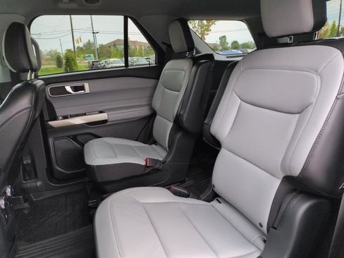 Certified 2021 Ford Explorer XLT w/ Equipment Group 202A AWD/4WD image 26