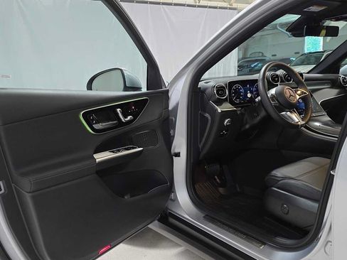 Certified 2026 Mercedes-Benz GLC 300 4MATIC image 19