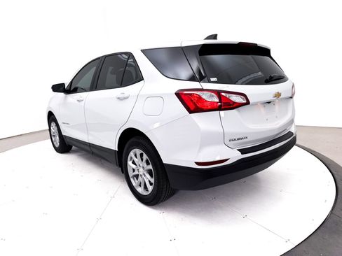 Used 2020 Chevrolet Equinox LS w/ LS Convenience Package FWD image 8