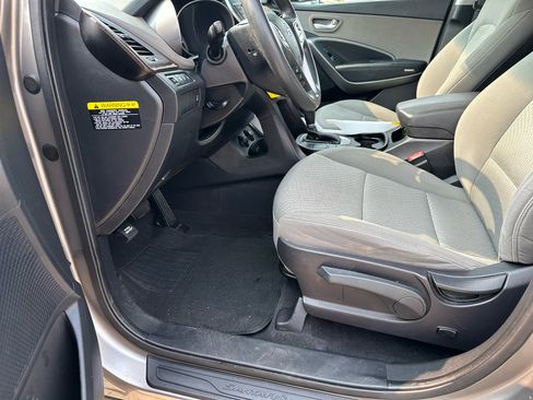 Used 2018 Hyundai Santa Fe Sport image 10