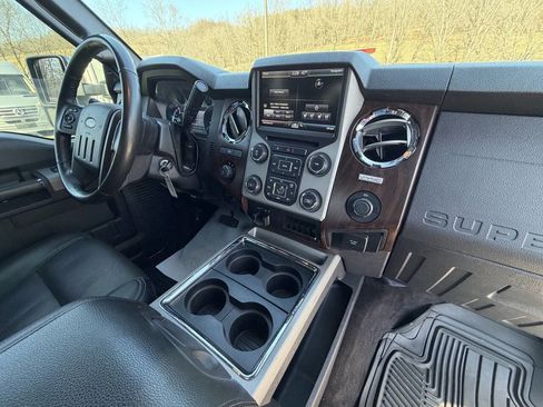 Used 2016 Ford F350 Lariat w/ Lariat Ultimate Package image 31