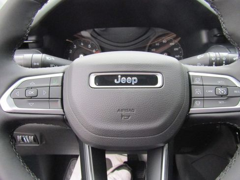 New 2026 Jeep Compass Limited AWD/4WD image 28