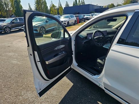 New 2026 Genesis GV70 2.5T Select image 20