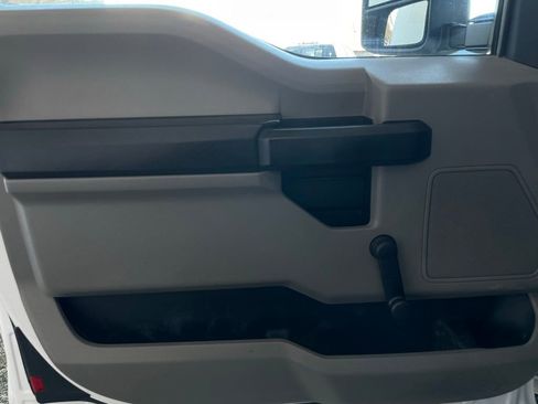 Used 2019 Ford F350 XL image 24