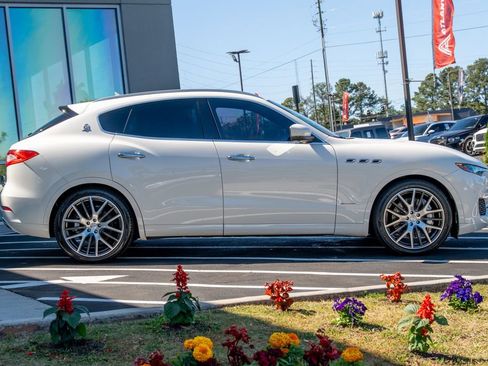 Used 2018 Maserati Levante S GranLusso AWD/4WD image 14