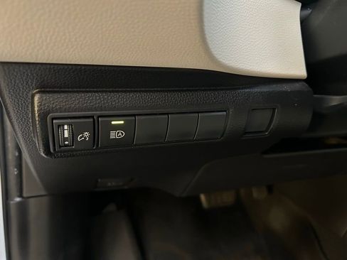 Certified 2022 Toyota Corolla LE image 16