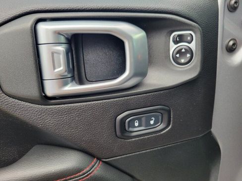 Used 2020 Jeep Gladiator Rubicon AWD/4WD image 14