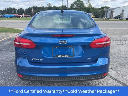 Used 2018 Ford Focus SE w/ Cold Weather Package FWD image 8